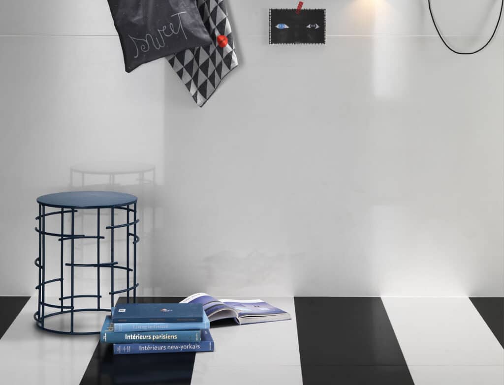 01 445 z ABSOLUTE gallery imm
