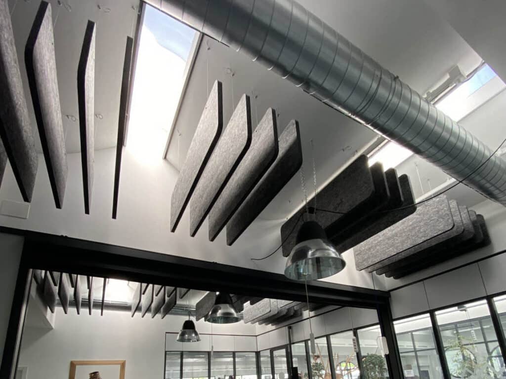 01 Ecobaffle grey business premises